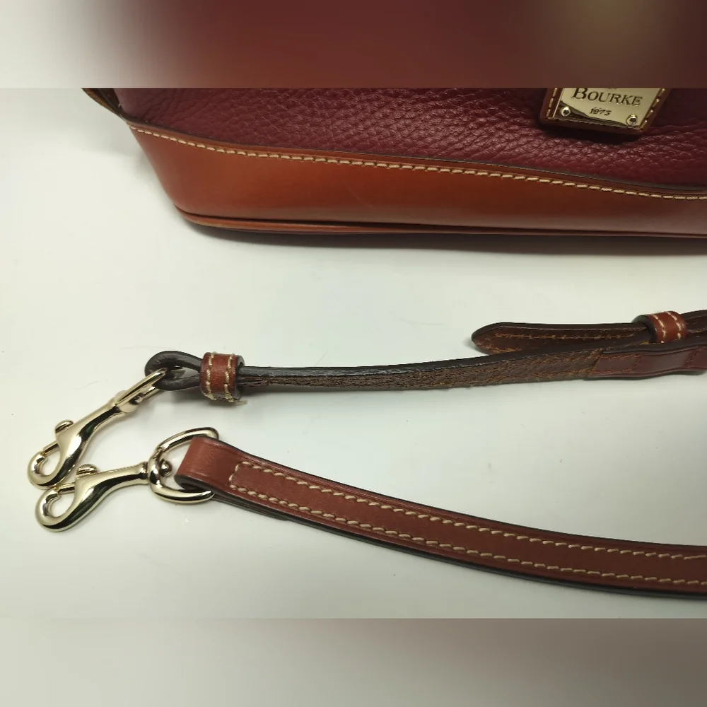Dooney & Bourke Pebble Grain Zip Zip Satchel Bordeaux in great condition - Picture 3 of 16